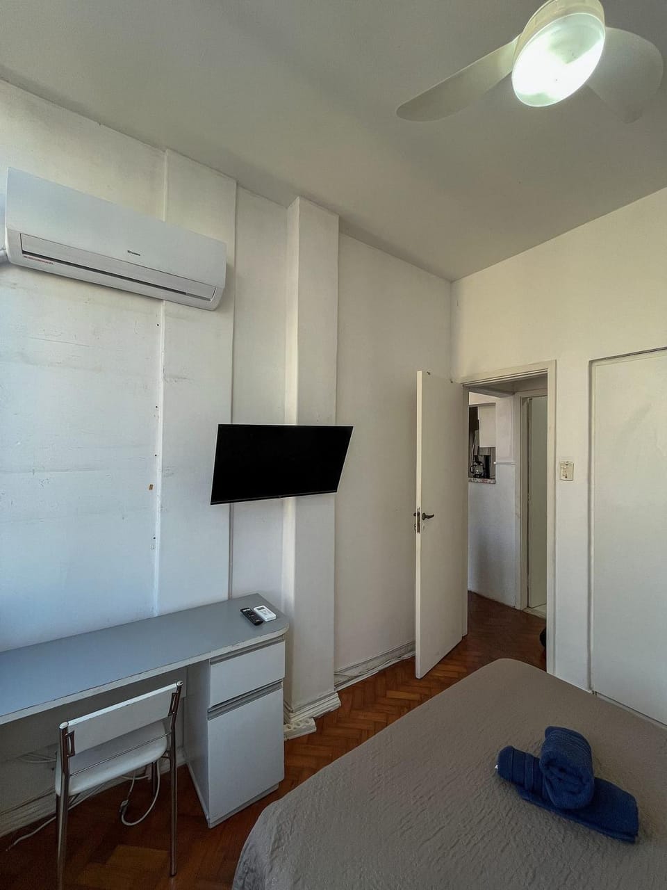 Toilet, Bedroom