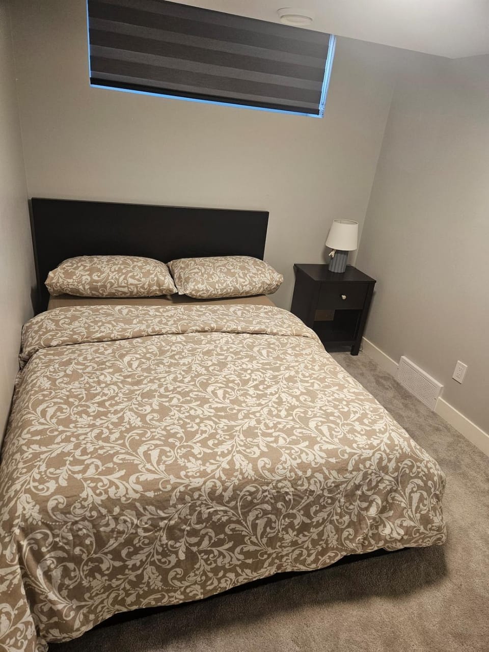 Gifty's place - A home away from home Apartment in Winnipeg