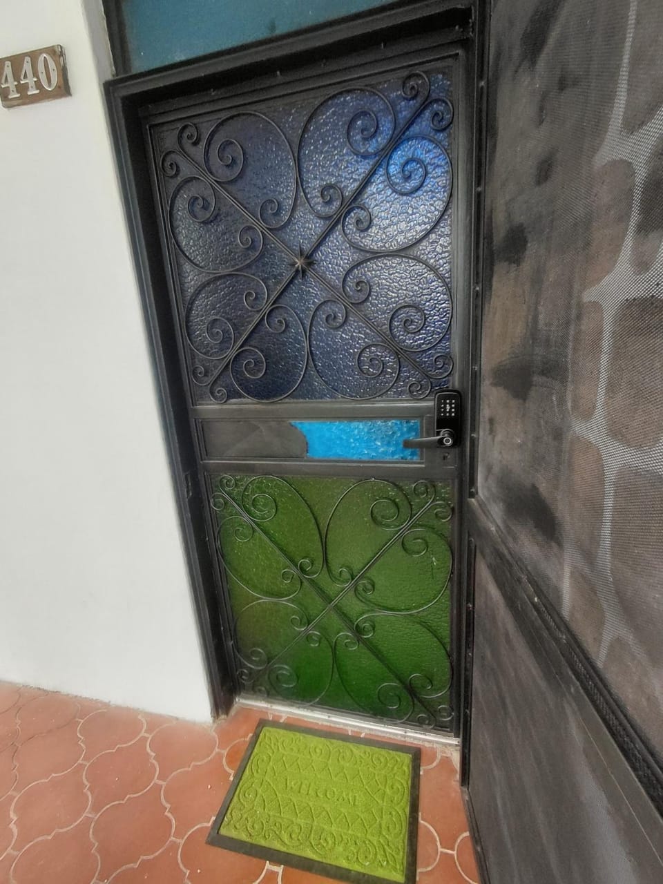 Facade/entrance