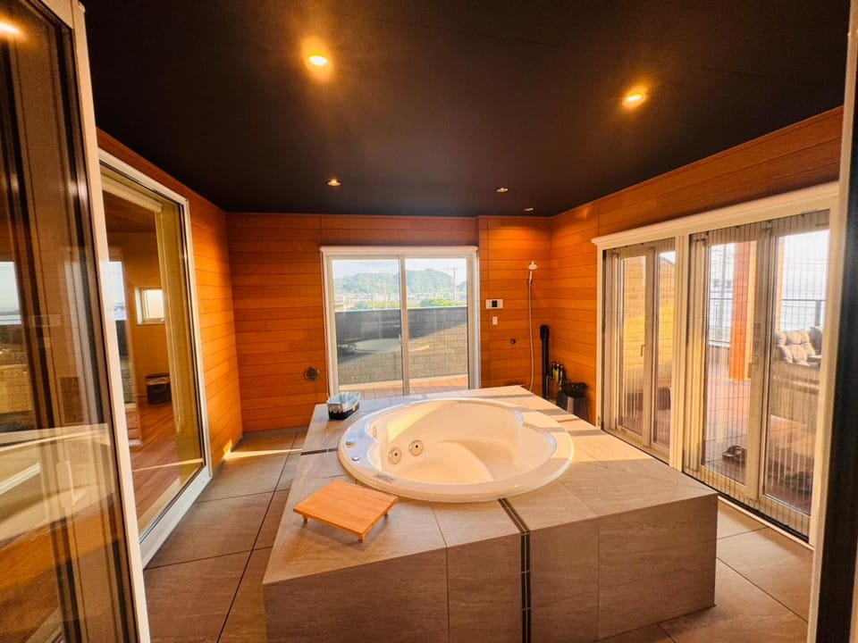 Bathroom, Bath