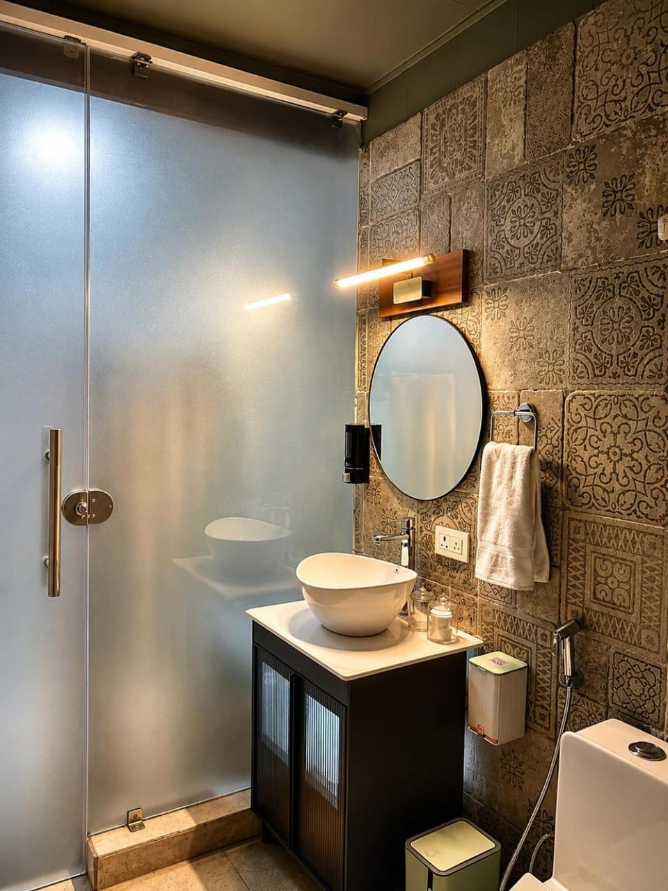 Roots Retreat Apartment in Noida