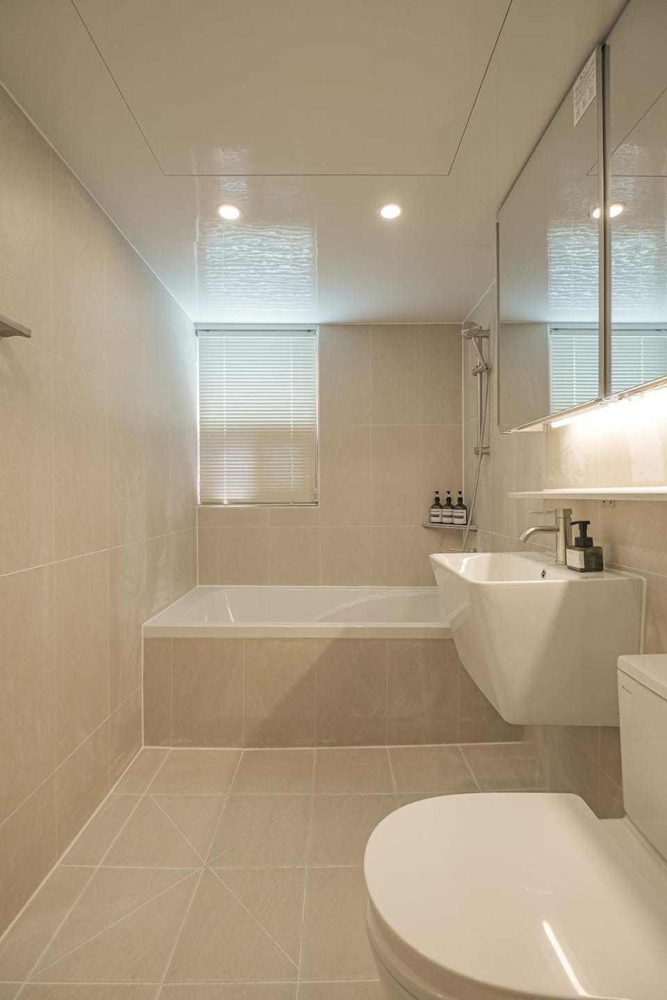 J-Park Story Hongdae Apartment in Seoul