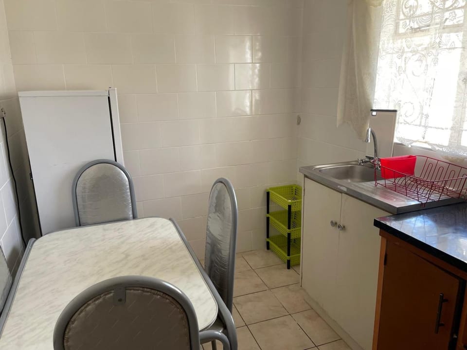 Iris's Guest House Bed and Breakfast in Zimbabwe
