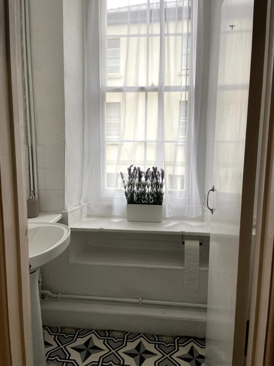 2 Bed Period Flat with parking Apartment in Ross-on-Wye