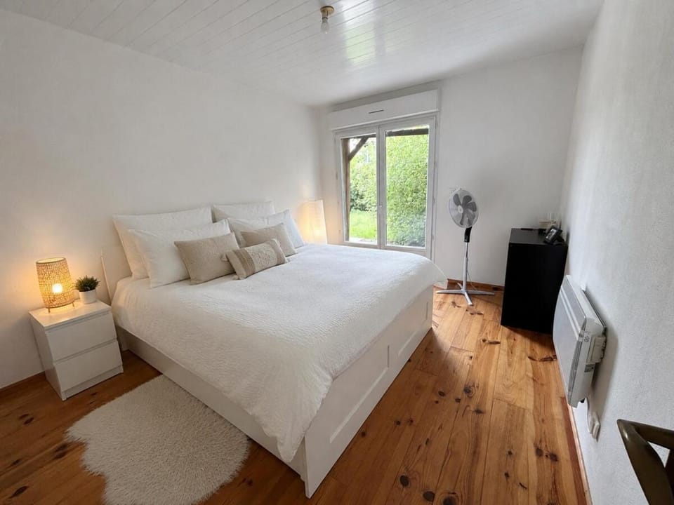 Villa Tossa - Elegant villa with garden in Tossa Villa in Nouvelle-Aquitaine