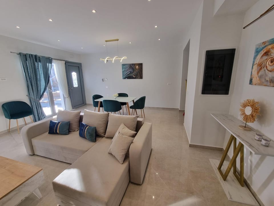 Armonia, 100m from the beach House in Sami