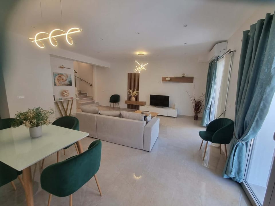 Armonia, 100m from the beach House in Sami