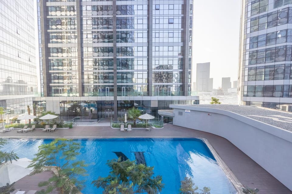 Property building, Swimming pool
