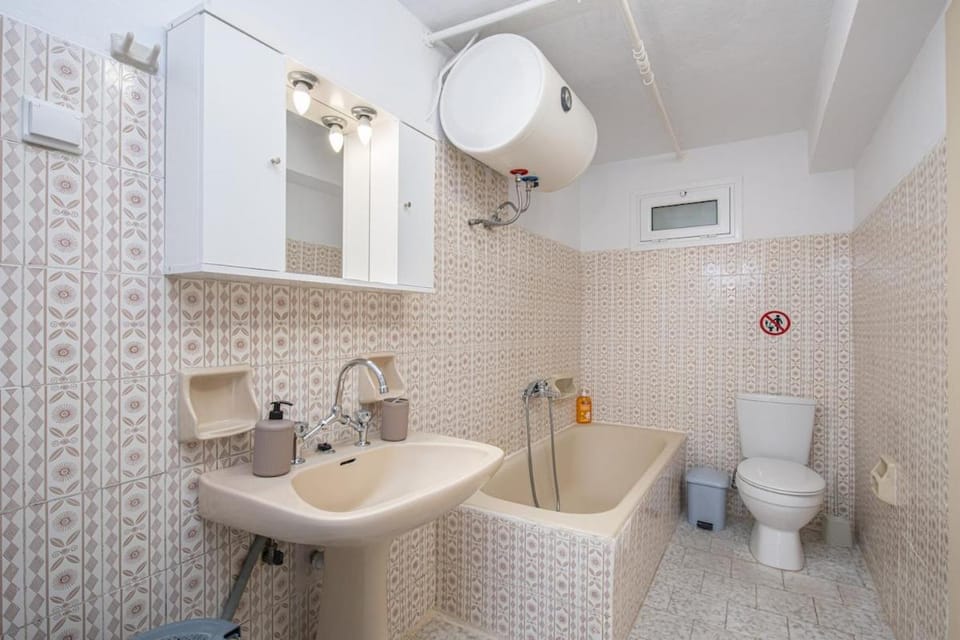 Eva's Family Cottage in Makryotika Village! House in Cephalonia