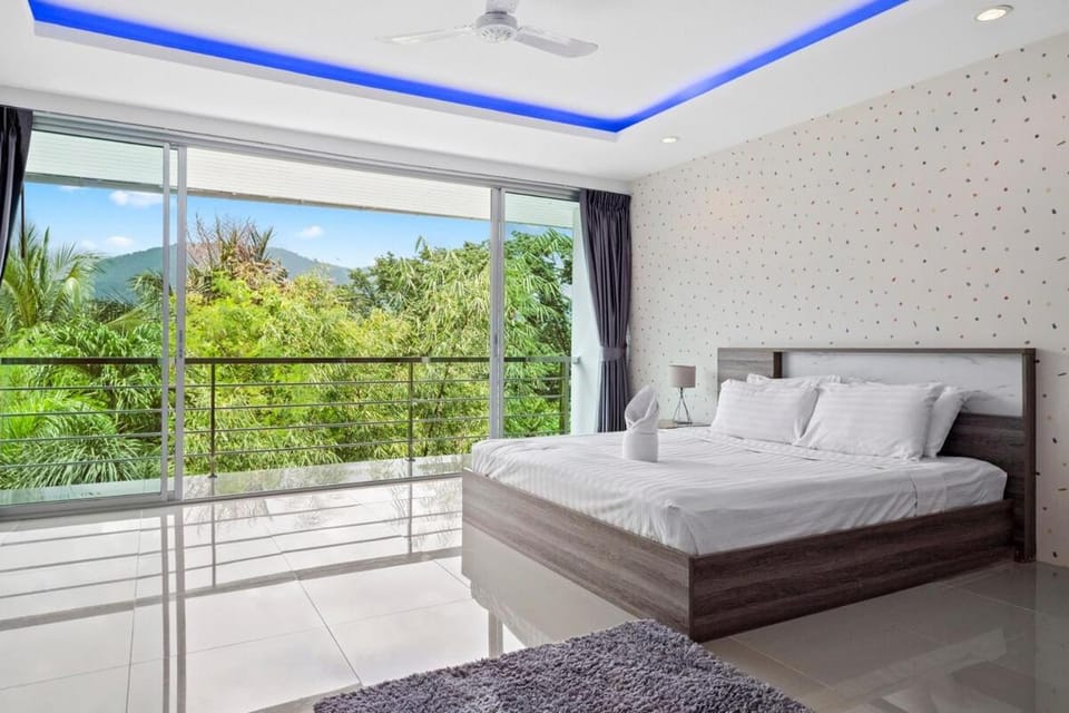 Pool Villa Golf Course View Central Phuket V331 Villa in Kathu