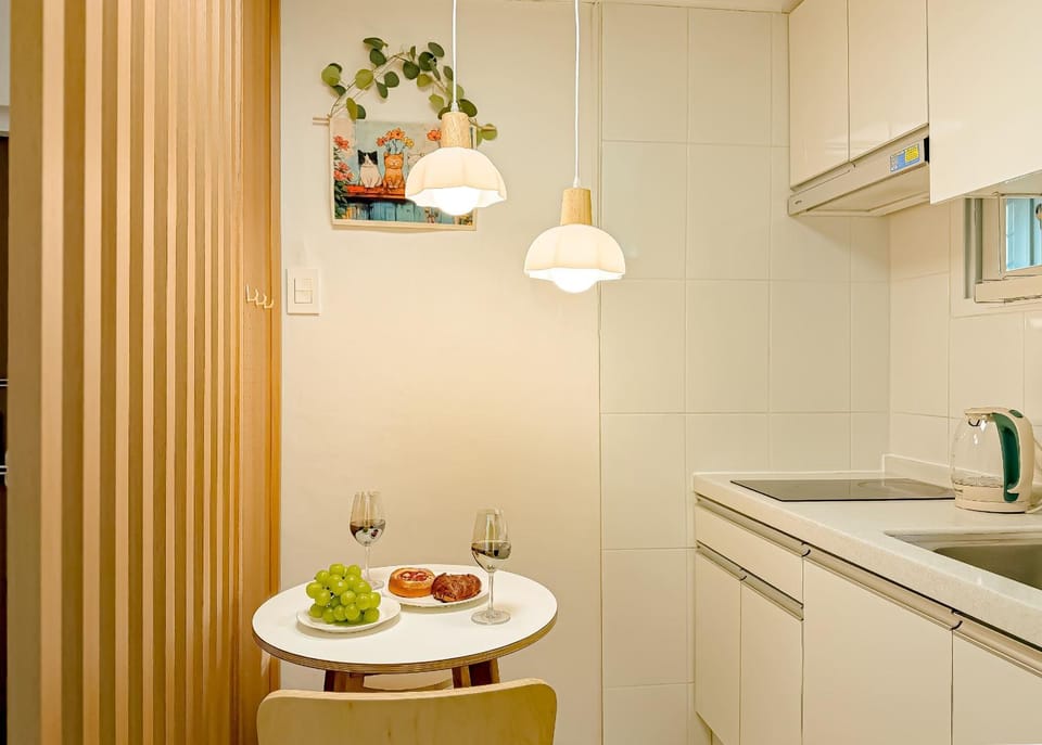 Dining area, Meals
