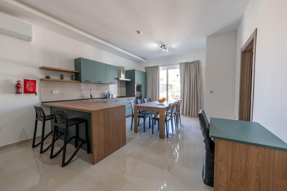 Swieqi Luxury New 2BDR Apartment - FL6 Apartment in Malta