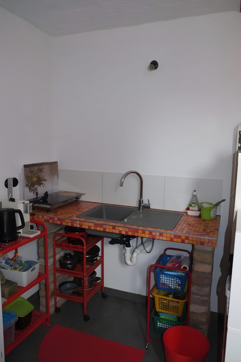 Kitchen or kitchenette, Living room