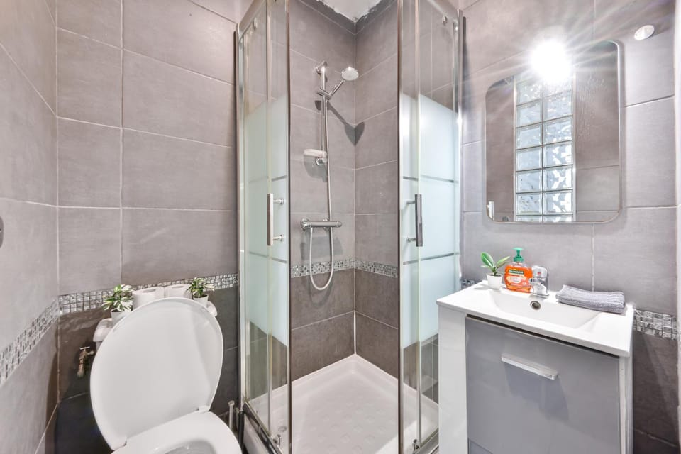 Toilet, Bathroom