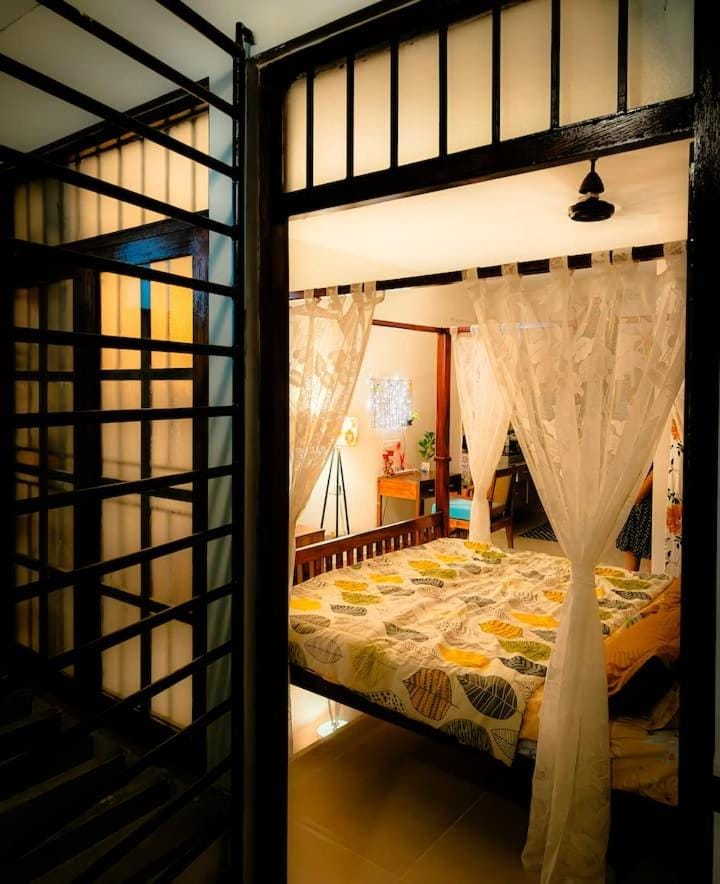 Stylish 3BHK Walk to Beach Outdoor Dining - HARMONY House in Puducherry