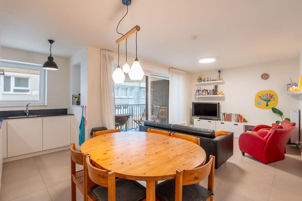 New & Modern Apartment Steps from the Sea Apartment in Ostend