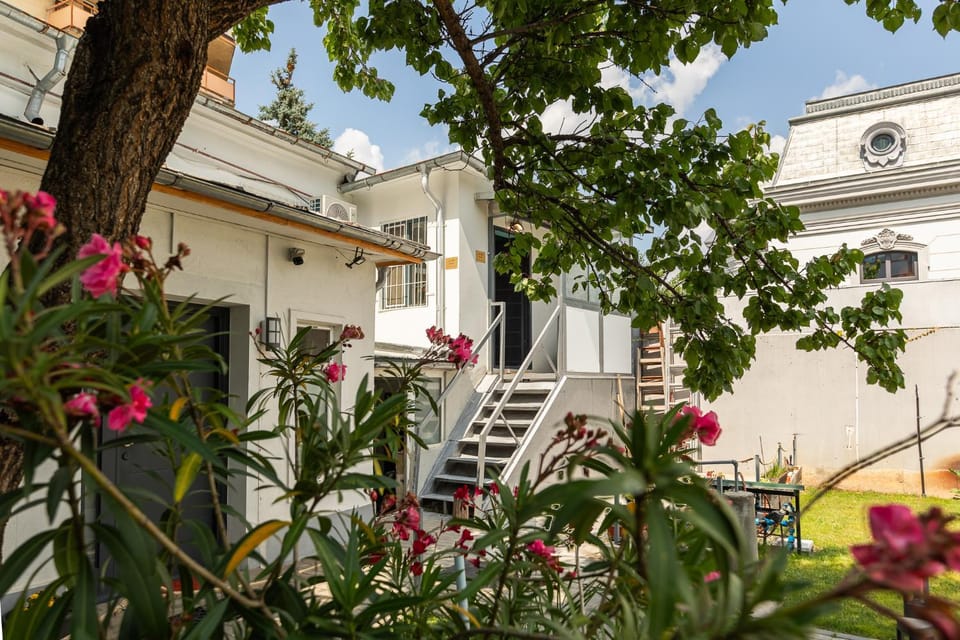 Garden, Balcony/Terrace