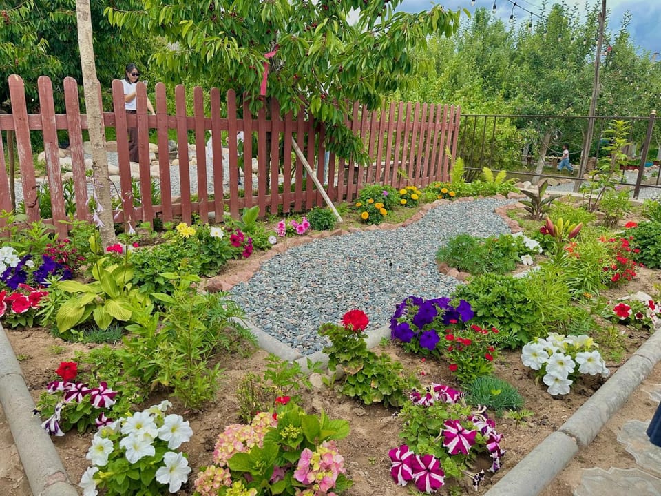 Garden, Garden view