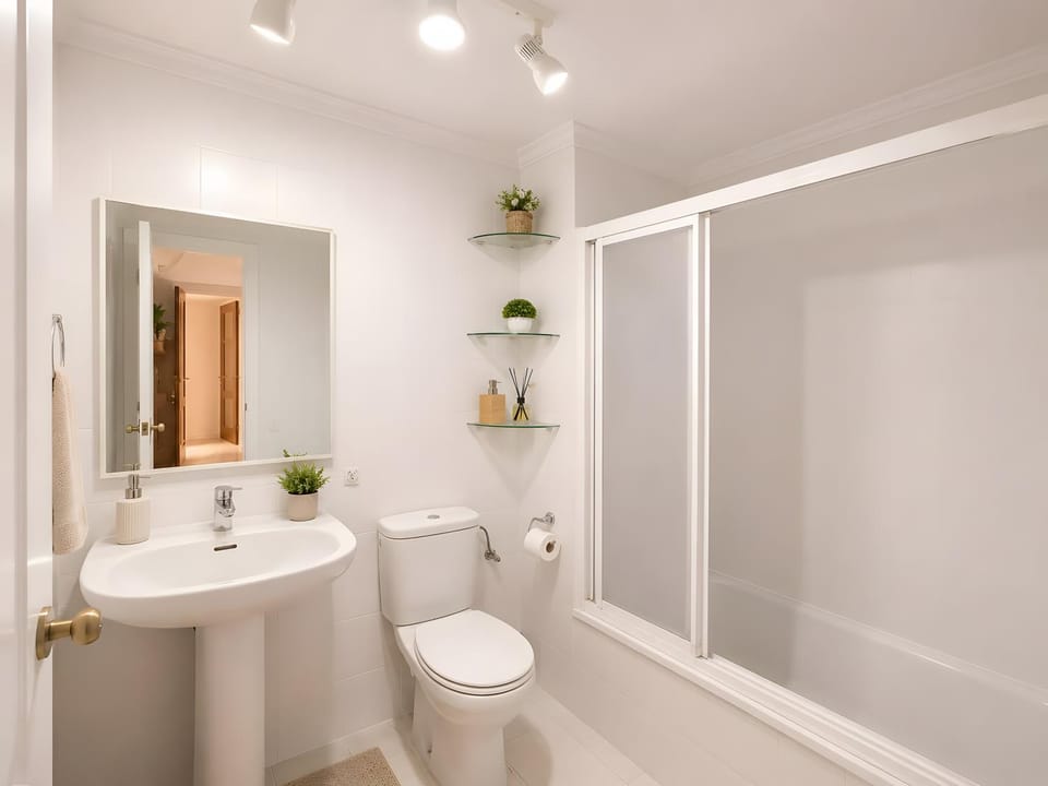 Bathroom, Living room
