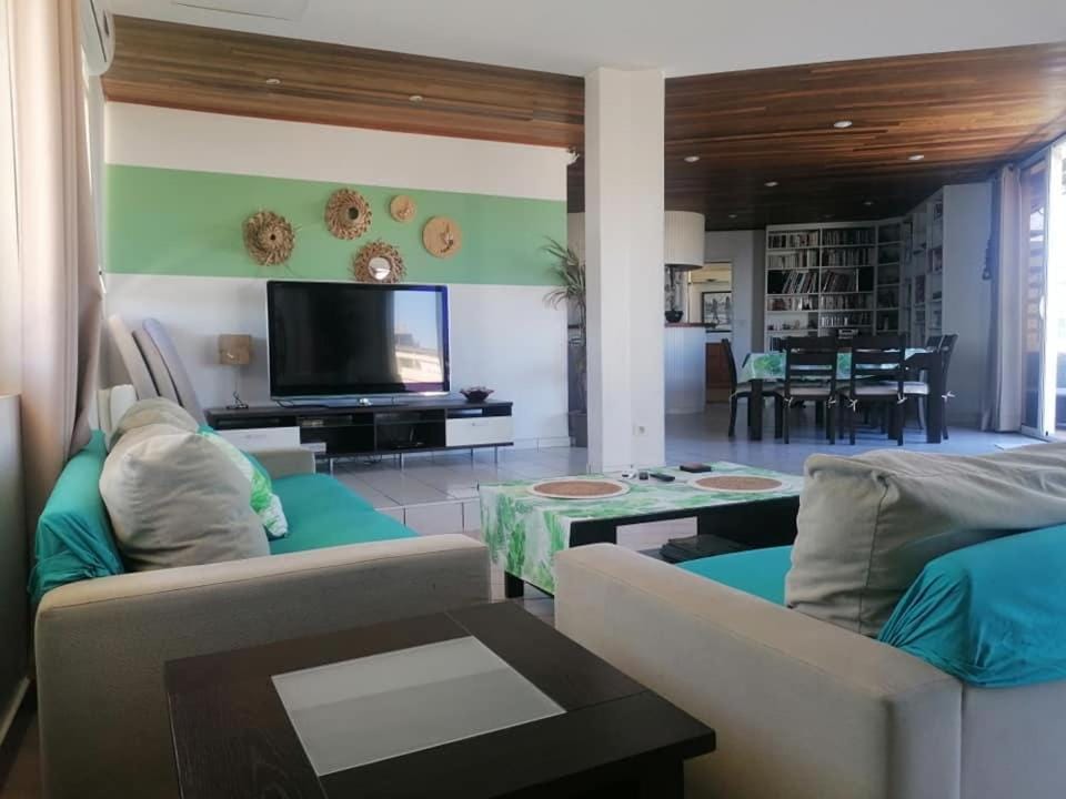 TV and multimedia, Living room