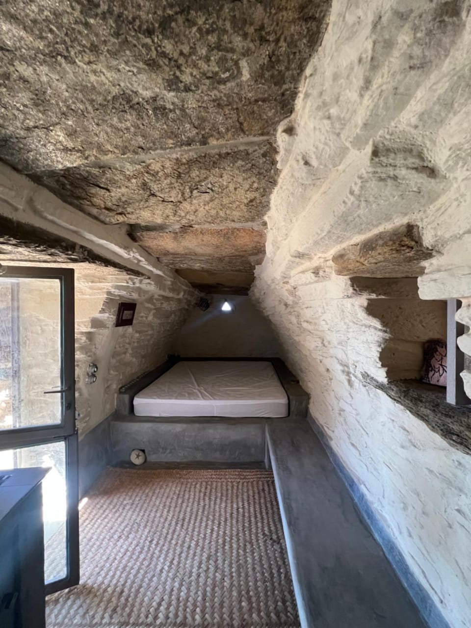 aigistinosshelter House in Decentralized Administration of the Aegean
