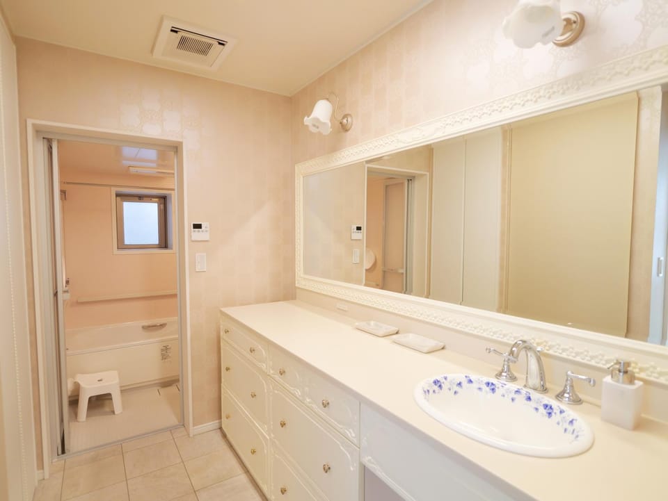 ヴィラ則武邸 Bed and Breakfast in Nagoya