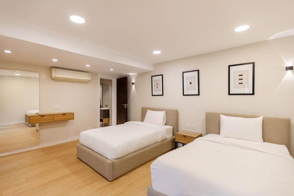 Huge 5BR Zamalek Duplex 11 Beds Central Area Apartment in Cairo
