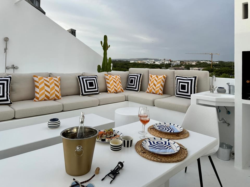 Patio, BBQ facilities, Balcony/Terrace, Living room