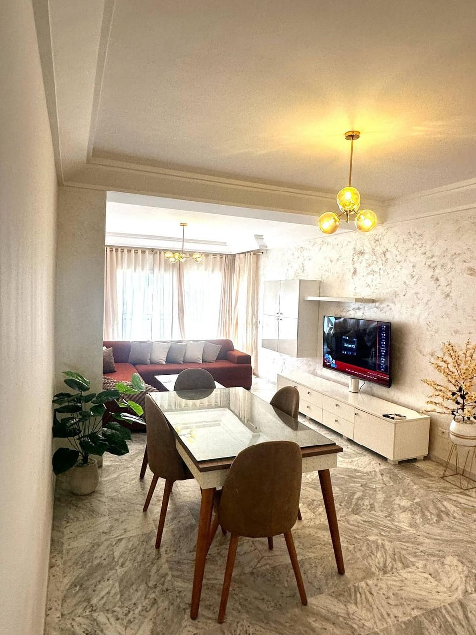 Communal lounge/ TV room, TV and multimedia, Living room, Dining area