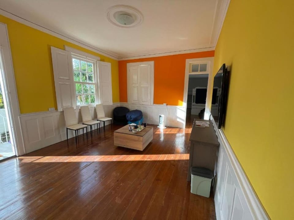 owls hostel Hostel in Porto