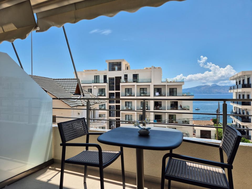 Balcony/Terrace, Seating area, Sea view