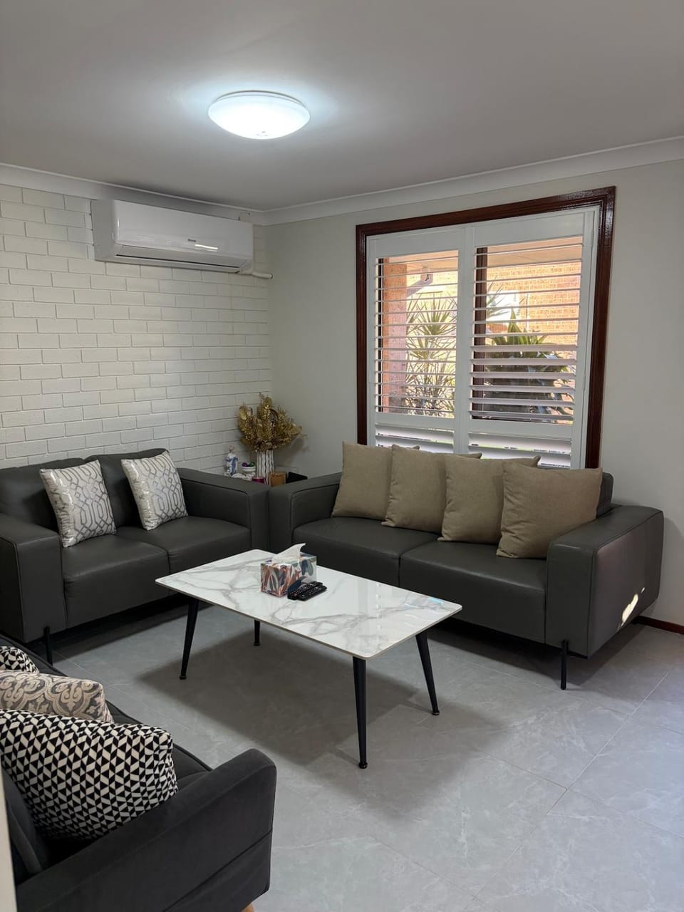 Living room, air conditioner