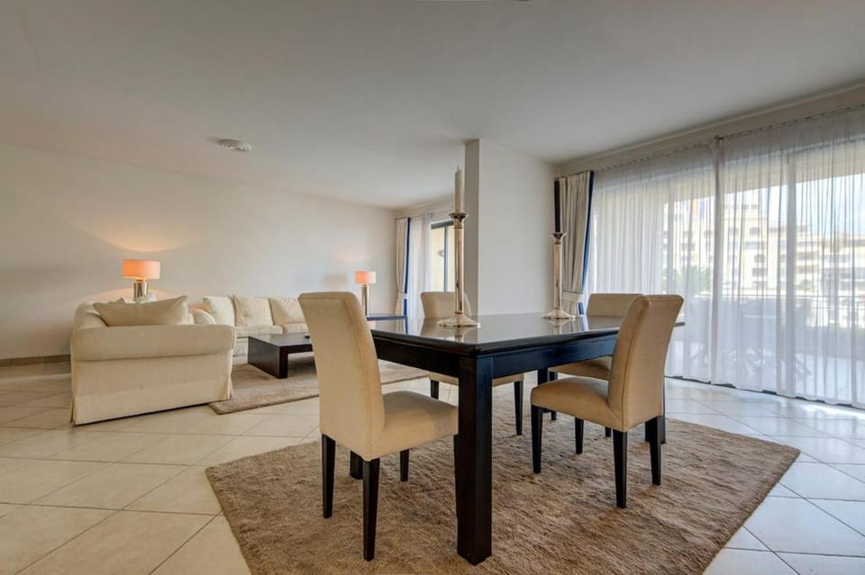Luxury 3BR Portomaso Sea & Marina View Apartment in Saint Julians
