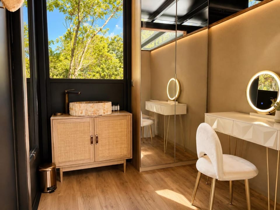 LODGE de Verre insolite dans les Etoiles Glamping Villa in Sari-Solenzara