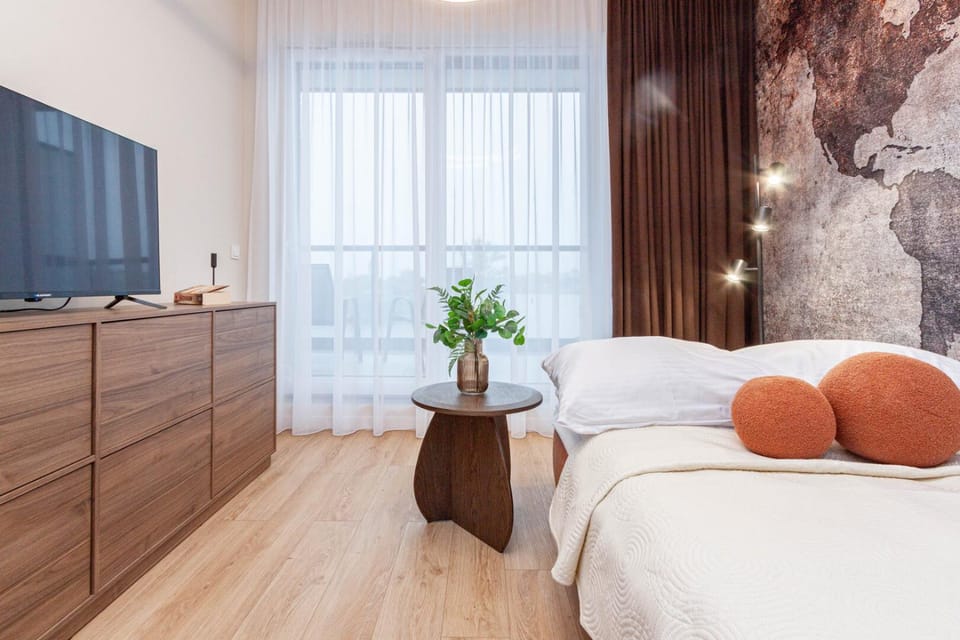 Communal lounge/ TV room, Bed, TV and multimedia, Balcony/Terrace, Photo of the whole room, Seating area