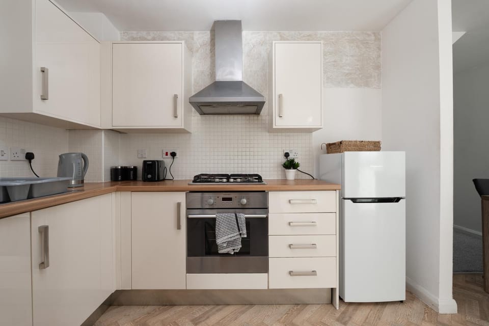 Distinct Home with Parking - Coop - Etihad House in Manchester
