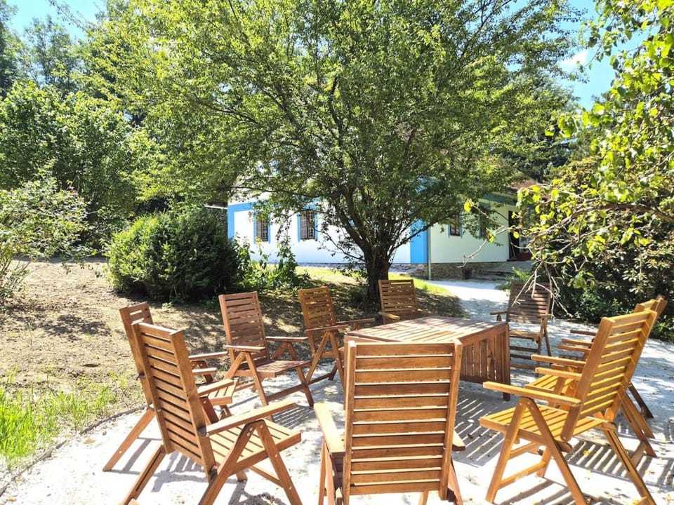 Garden, Seating area