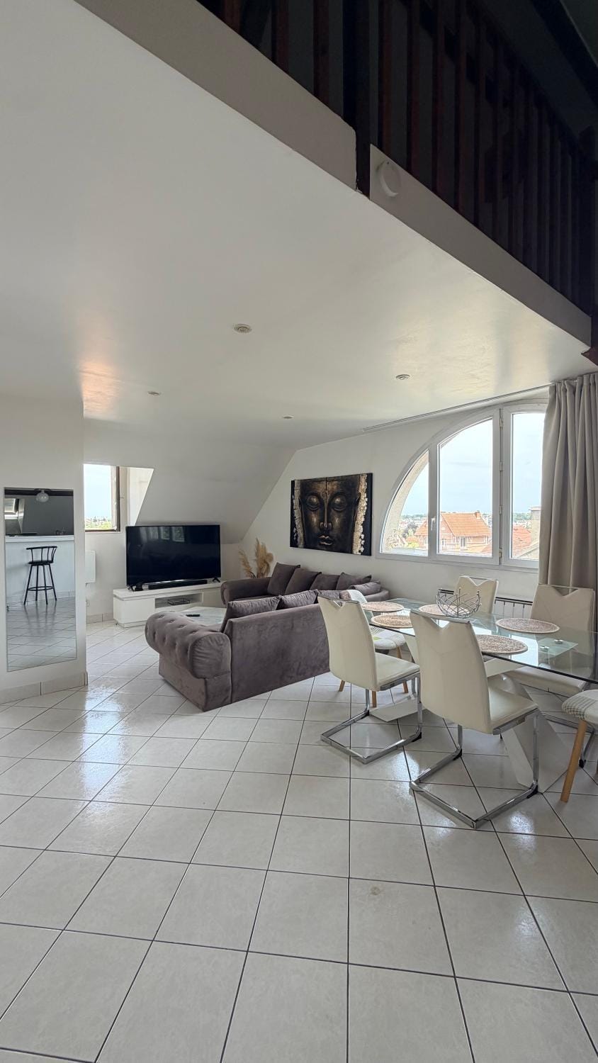 Cosy Duplex Climatisé Proche Paris & Orly Apartment in Corbeil-Essonnes