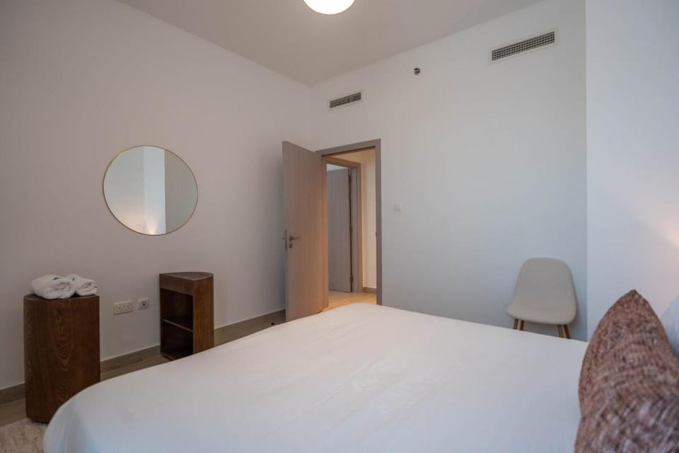 Sleek 2BR Apartment Yas Island Apartment in Abu Dhabi