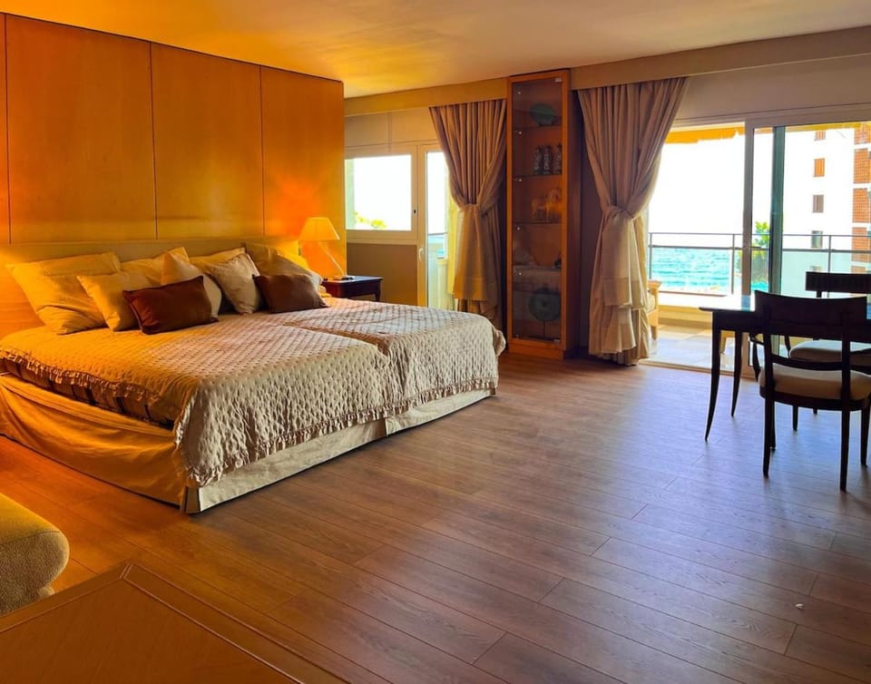 Luxury apartment with ocean views Apartment in Lloret de Mar
