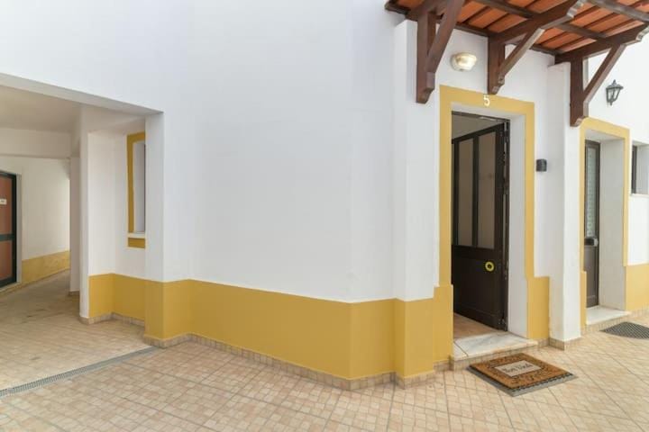 Casa Lotus Apartment in Faro District