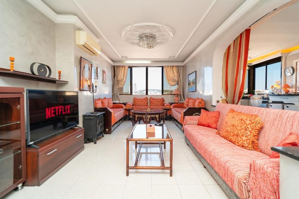 Panoramic Sea & City View, 3 Bedrooms Apartment in Tangier
