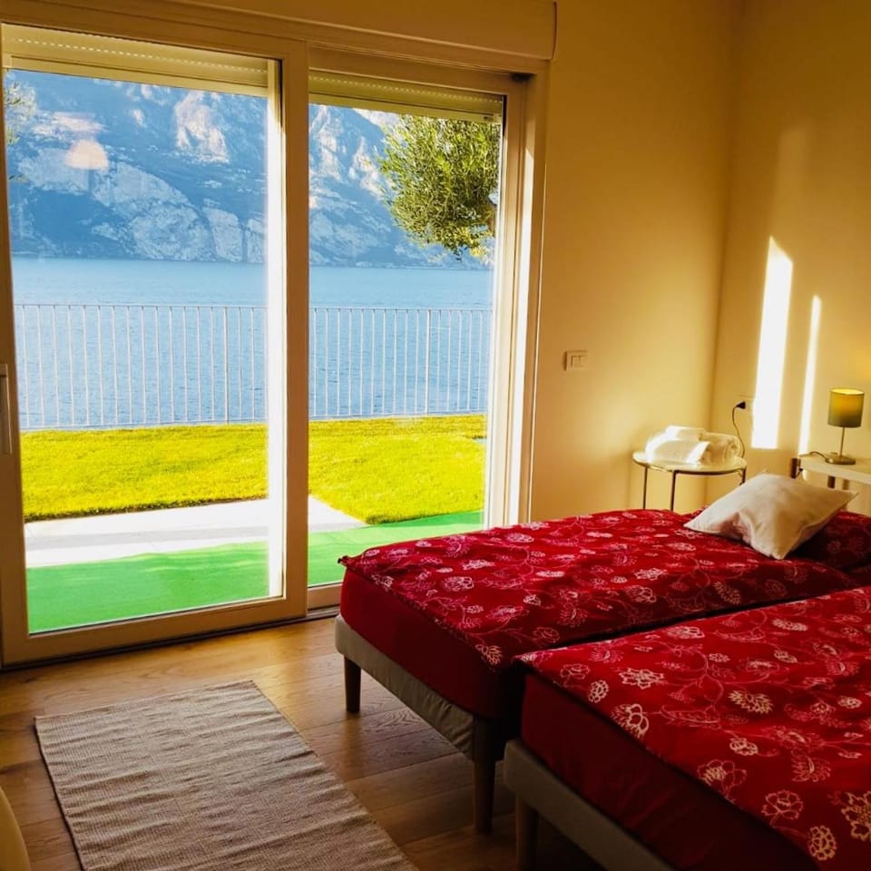 Casa Merenda - 3 bedrooms Apartment in Malcesine