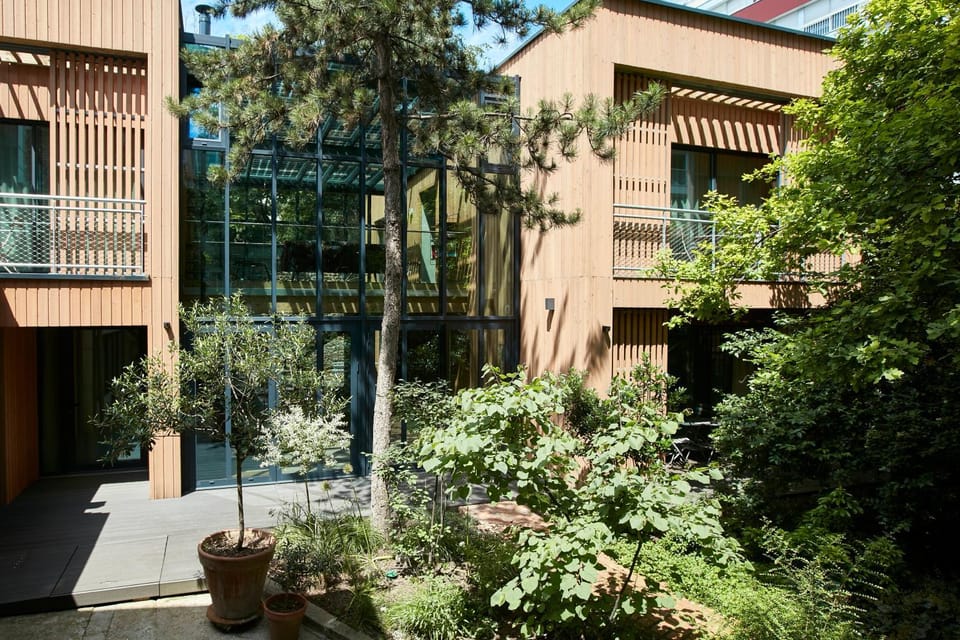 Facade/entrance, Garden