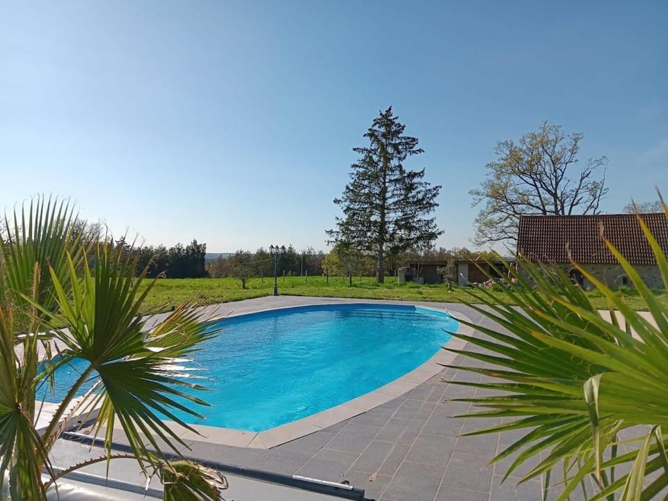 Maison de vacances avec piscine Villa in Auvergne-Rhône-Alpes