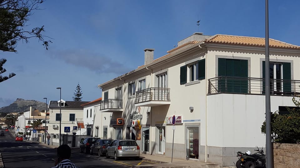 Facade/entrance, City view