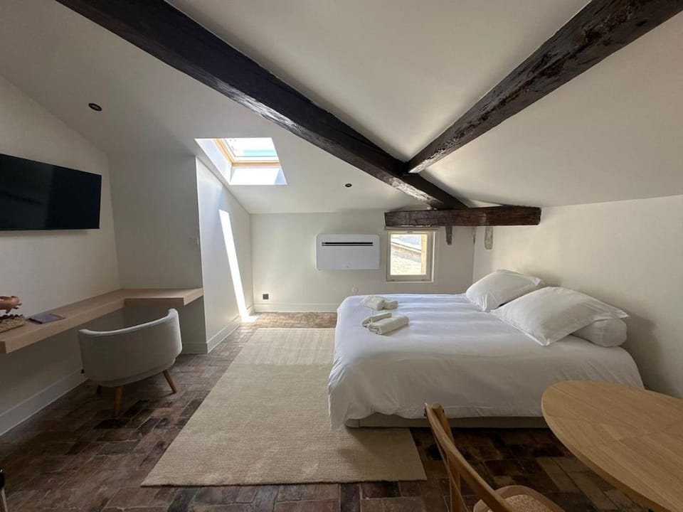Cocon de charme rénové au pied du Palais des Papes Apartment in Avignon