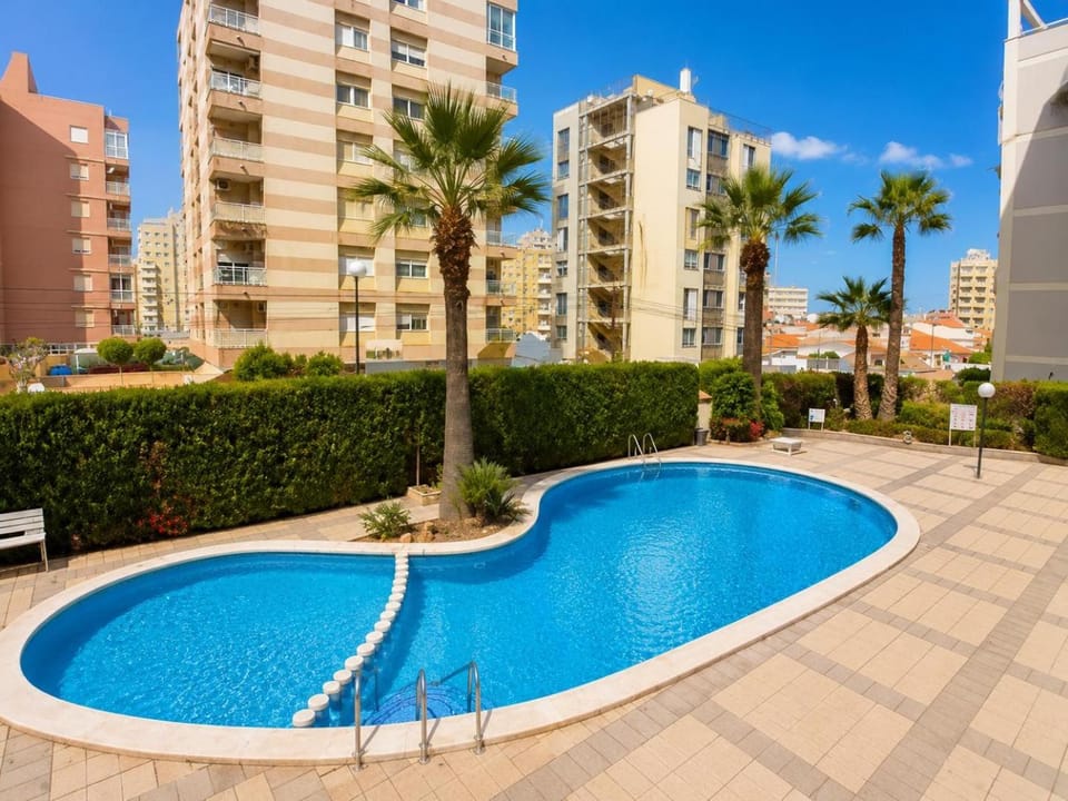 London Pool Apartment in Torrevieja