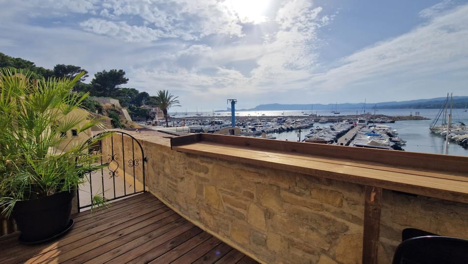 Patio, Sea view