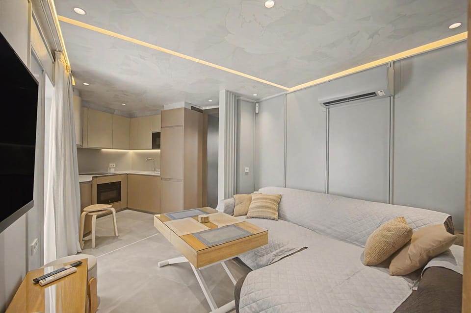 Property building, Living room, Bedroom